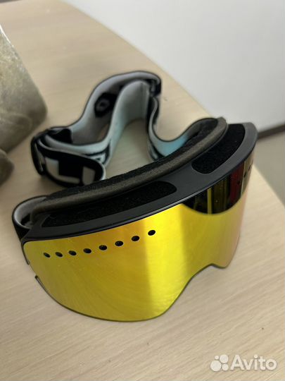 Горнолыжные очки
