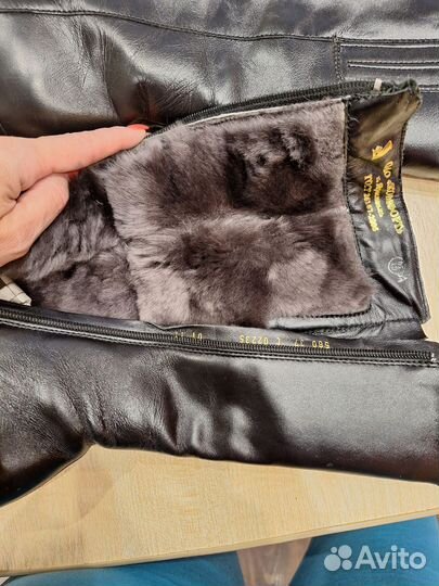 Продам зимние женские сапоги