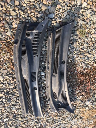 Toyota RAV4 II 2002 жабо часть под дворники