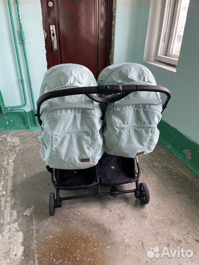 Коляска для двойни carrello presto duo