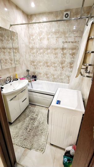 2-к. квартира, 75 м², 8/9 эт.