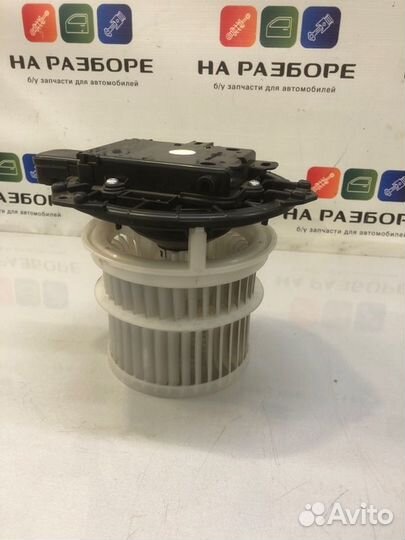 Мотор отопителя (печки) Toyota Camry XV70 2AR-FE