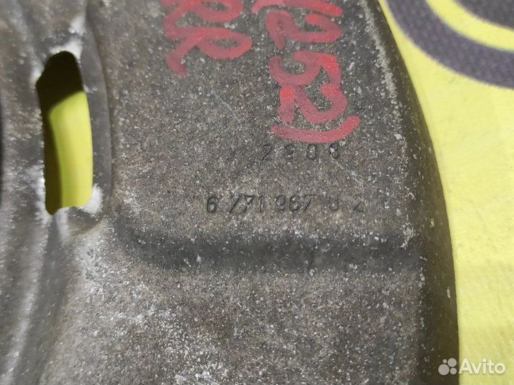 Щиток тормозного механизма задний правый Bmw X5