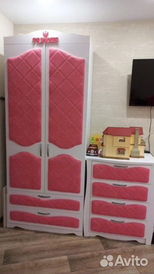 Шкаф в детскую с ящиками