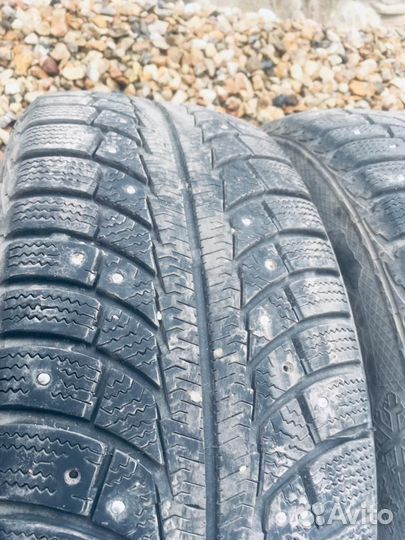Gislaved Nord Frost 5 215/55 R16