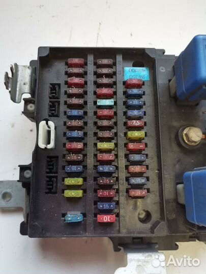 Блок предохранителей Nissan Maxima A32