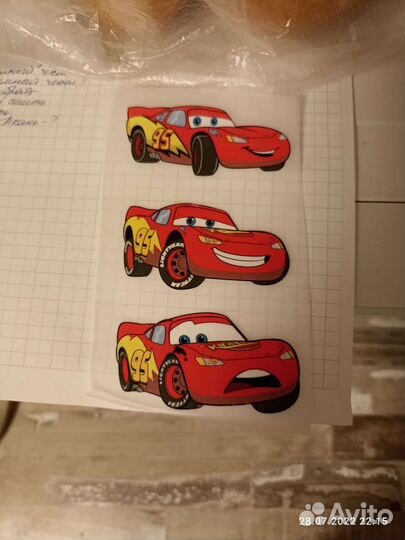 Термотрансфер наклейка молния Маккуин