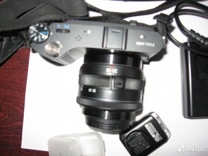 Фотоаппрат samsung NX200