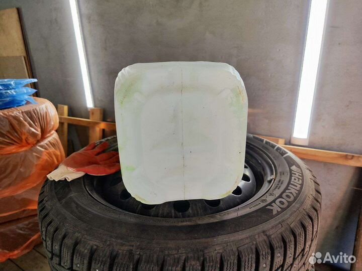 Канистры пластиковые бу 20 литров