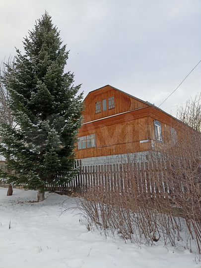 Дом 58 м² на участке 12 сот.