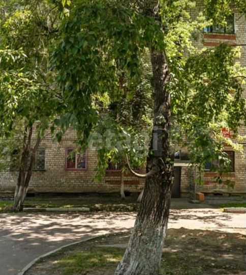 Комната 18 м² в 4-к., 1/4 эт.