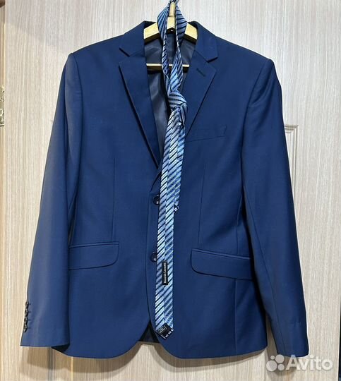 Костюм мужской