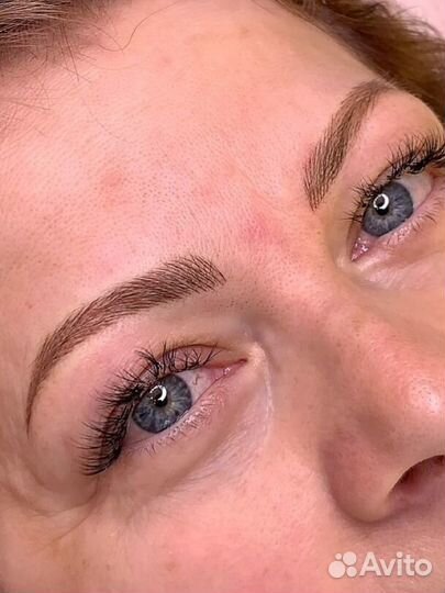 Микроблейдинг бровей, волосковая техника