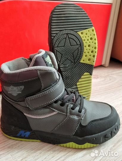 Демисезонные ботинки для мальчика 34р
