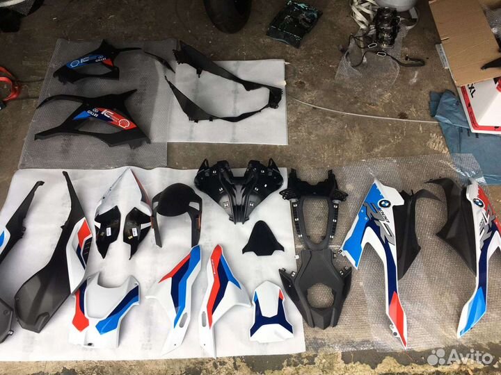 Bmw M1000RR K66 BMW S1000RR Пластик Оригинал