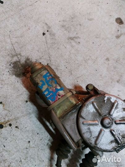 Стеклоподъемник задний правый kia sportage 1