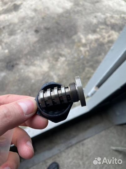 Клапан масляный механический фазорегулировки