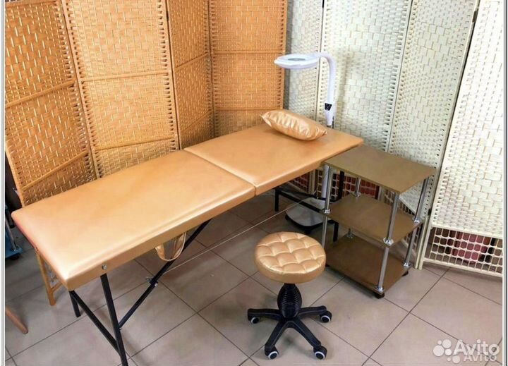 Кушетка косметологическая+подушечка для мастера