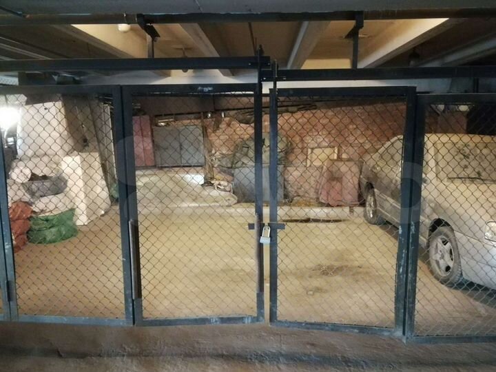 Машиноместо, 12 м²