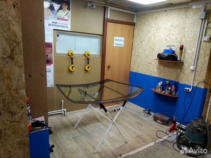 Заднее стекло VW Tiguan