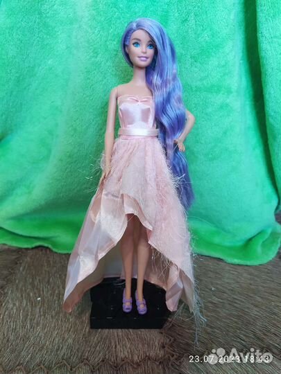 Кукла Барби с длинными волосами