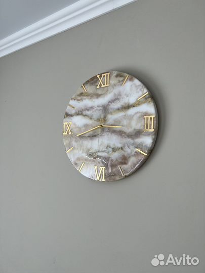 Часы настенные из эпоксидной смолы