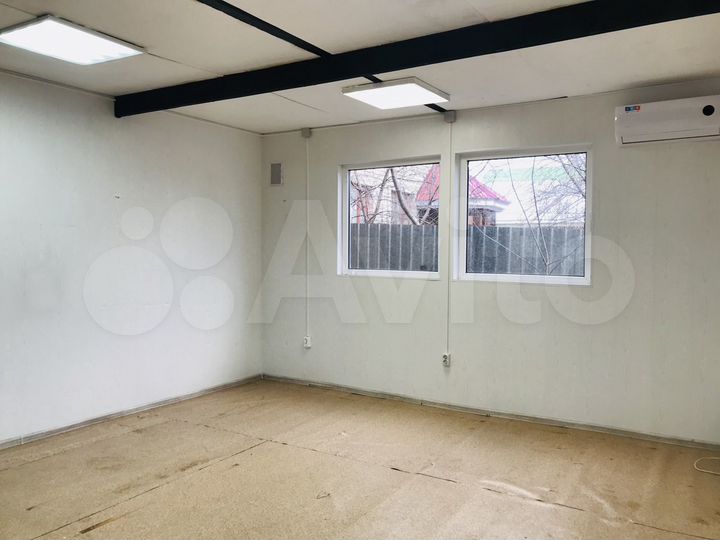 Торговое помещение (свободного назначения) 24 м²