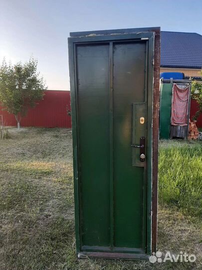 Дверь металлическая