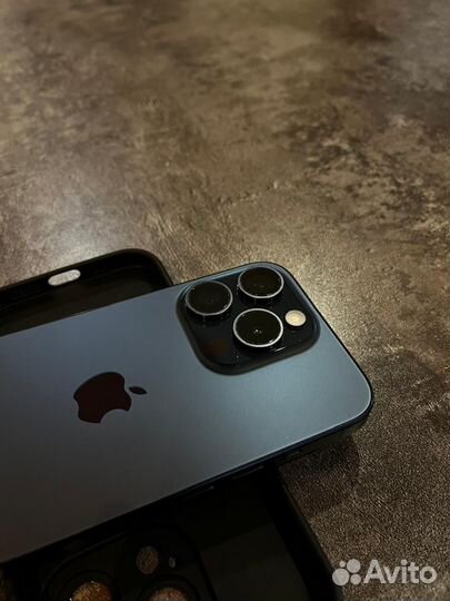 iPhone 15 Pro, 128 ГБ