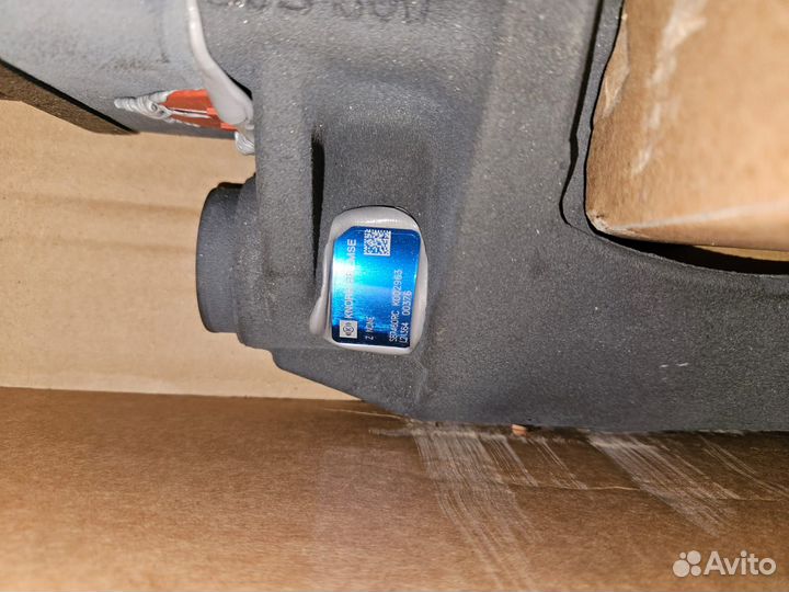 Суппорт дискового тормоза правый Скания