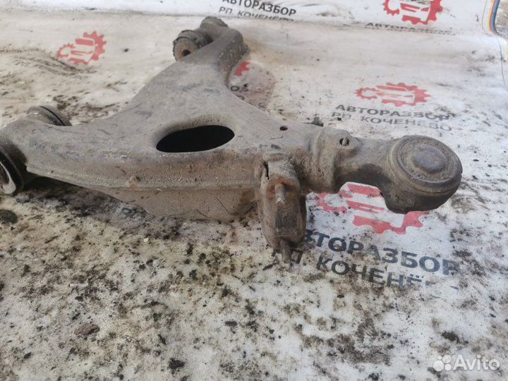 Рычаг подвески нижний передний правый