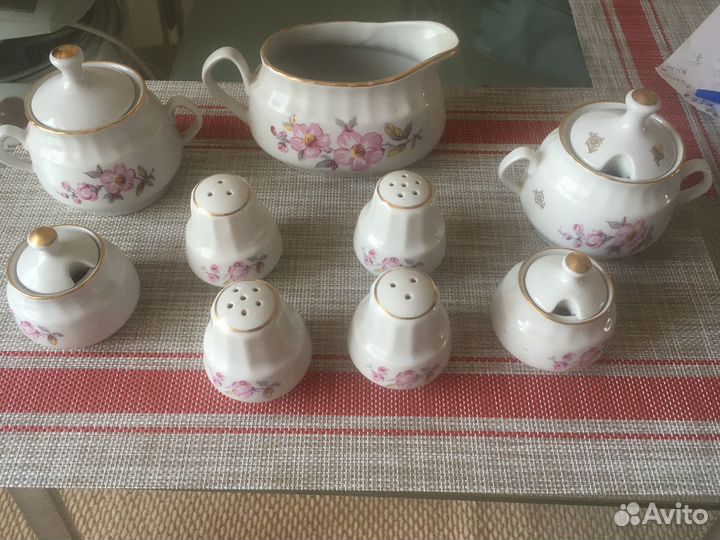 Столовый сервиз на 12 персон