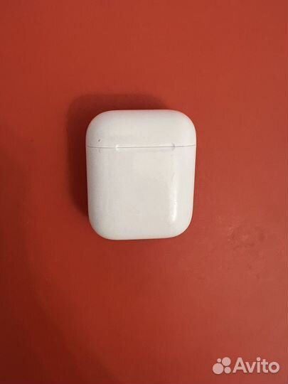 Зарядное устройство на эйрподс 2