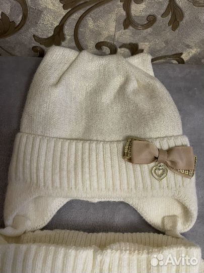 Комплект 3 шапки и шарф для девочки на 4-5лет