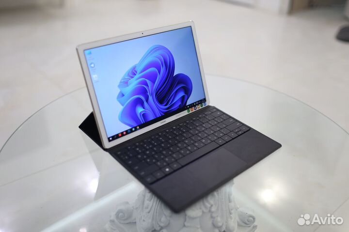 Huawei matebook E, Windows 11, 256 ssd