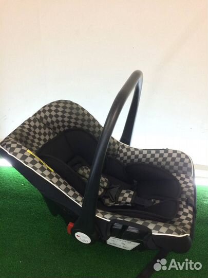 Супер легкая автолюлька с рождения до 13кг