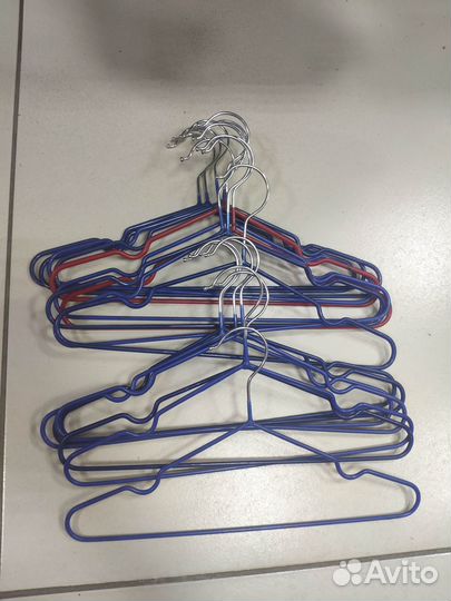 Вешалка детская