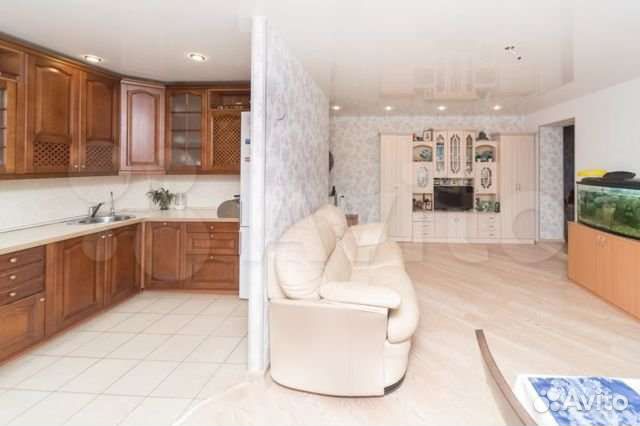 Продам кухонный гарнитур из массива