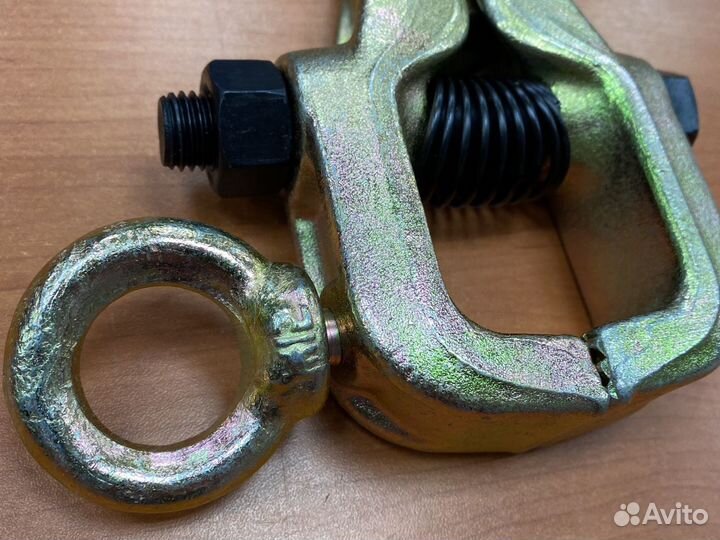 Зажим кузовной