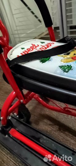 Снегокат с колёсами, ручкой и спинкой