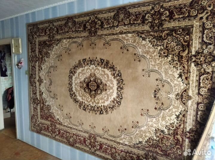 Ковер шерстяной