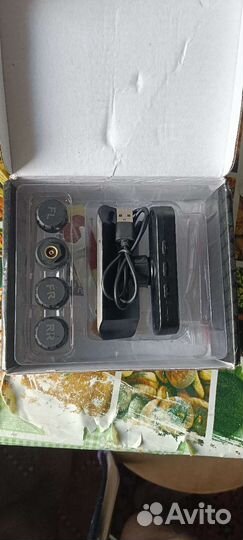 Колпочки с индикатором давления в шинах