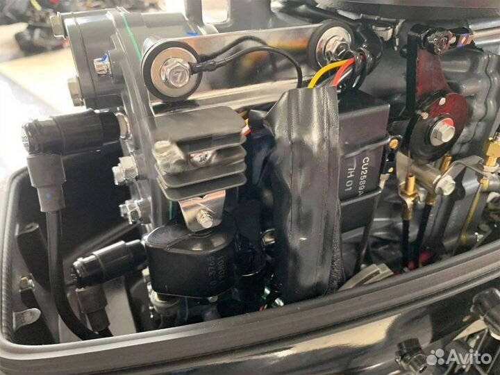 Лодочный мотор Suzuki DT30RS JET Витрина