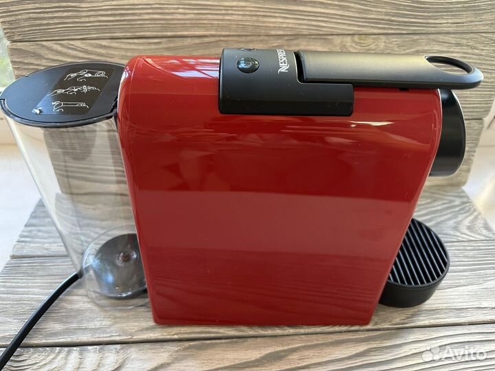 Кофемашина nespresso essenza mini