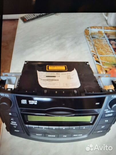 Штатная магнитола на RAV 4