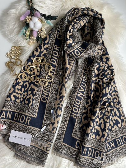 Палантины Christian Dior Лео