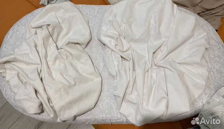 Детская кроватка с маятником