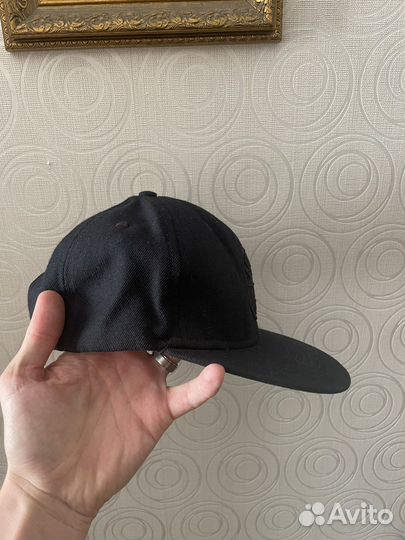 Кепка с прямым козырьком