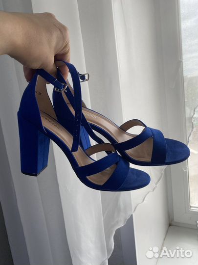 Босоножки женские 38 размер