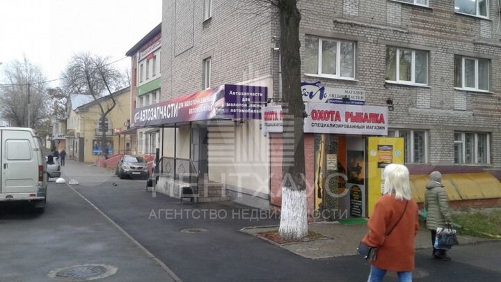 Магазин в нежилом здании